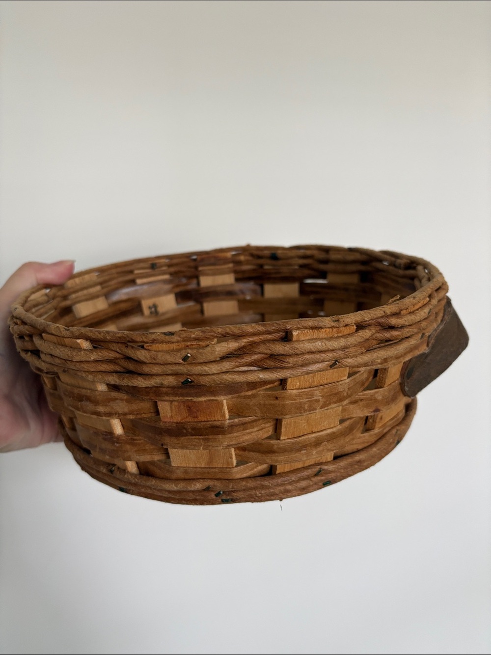 Pyrex Woven Natural Brown Decorative Storage Basket with Handle